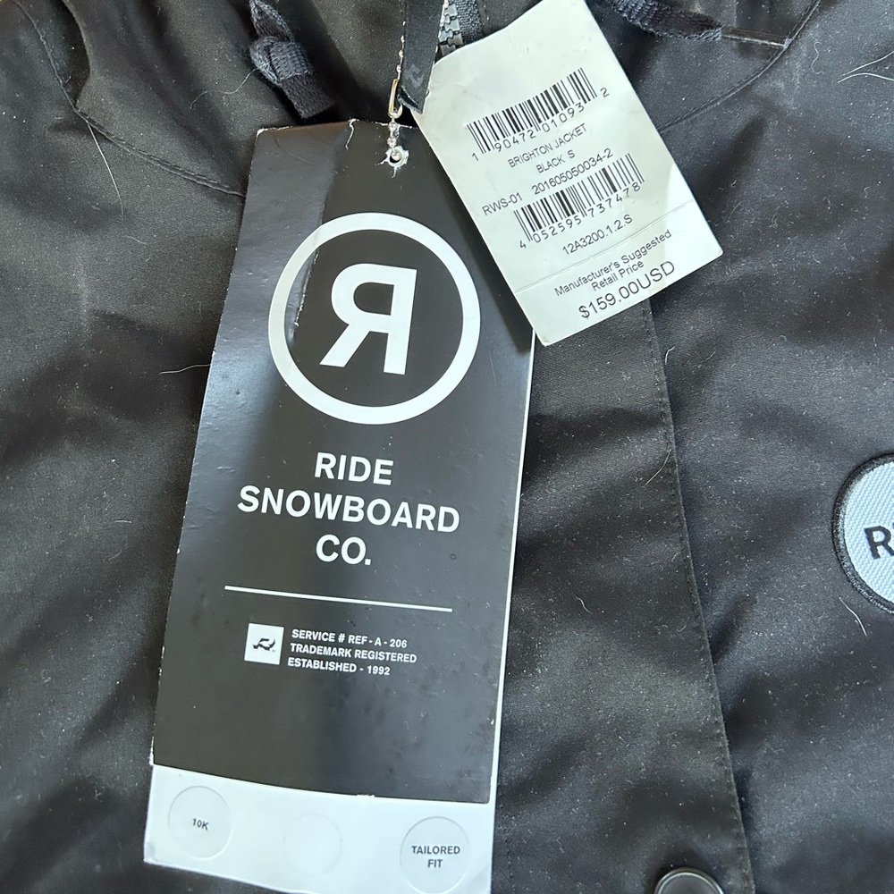 Ride ski/snowboard jacket. Black. Size small. Brand new